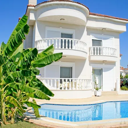 Golf Village - With Private Pool Vila *