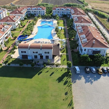 Golf Village - With Private Pool Vila *